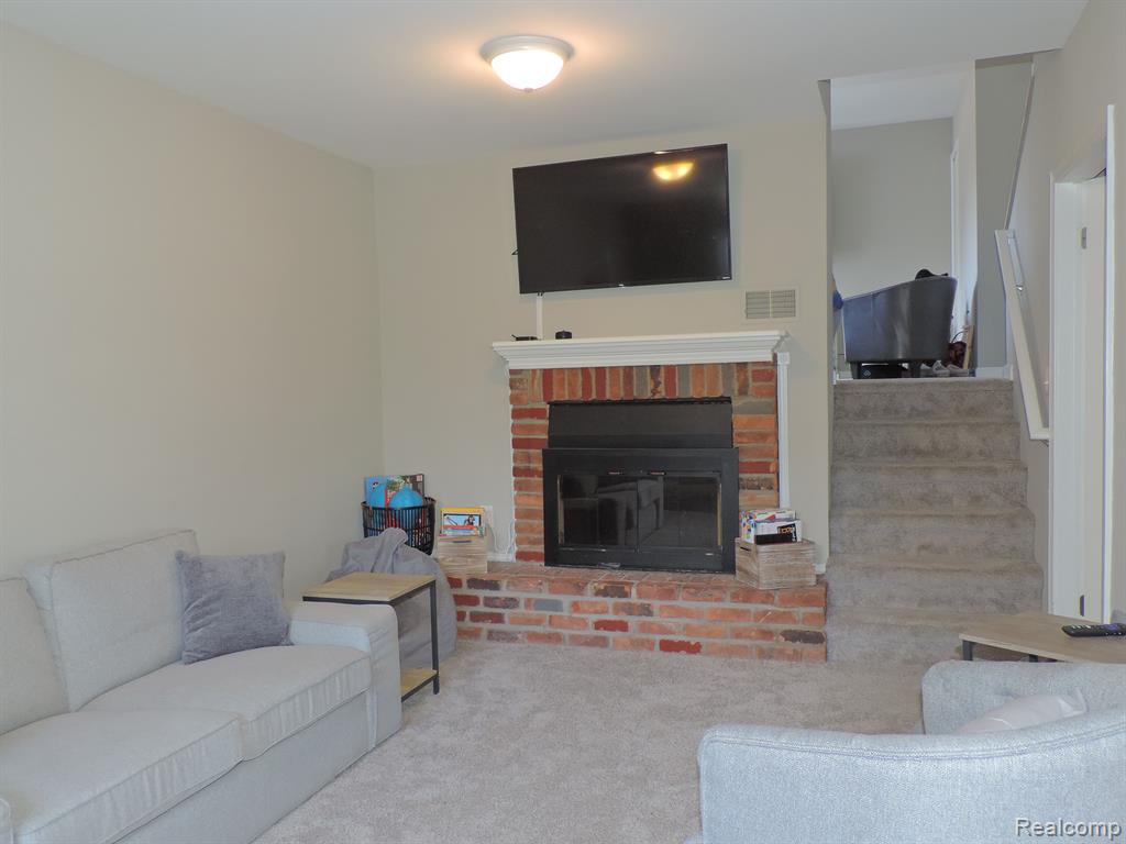 2174 Benstein Road Wolverine Lake, MI 48390 - Photo 15 of 28