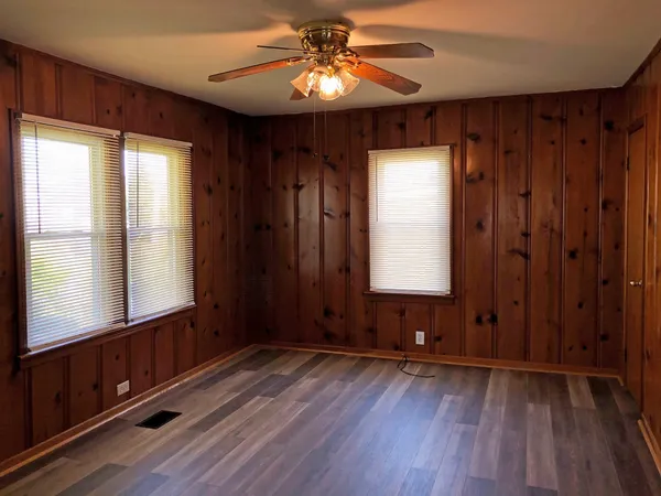 $1,375 | 113 Depot Street, Goodlettsville, TN 37072