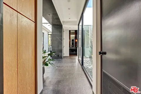 $13,495,000 | 1049 Loma Vista Drive, Beverly Hills, CA 90210