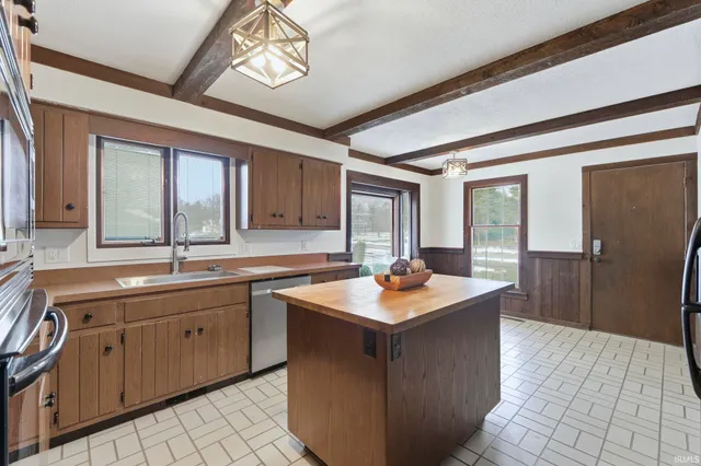 $330,000 | 5617 Sherington Road, Fort Wayne, IN 46814