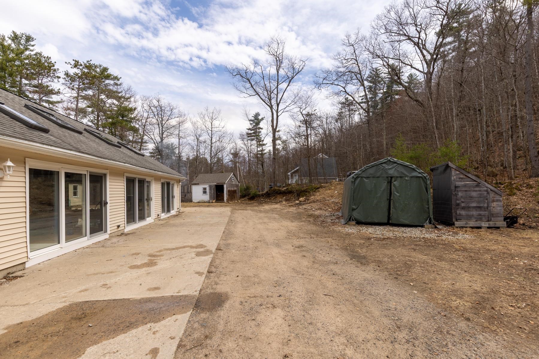699 Kings Highway Middleton, NH 03887 - Photo 8 of 39