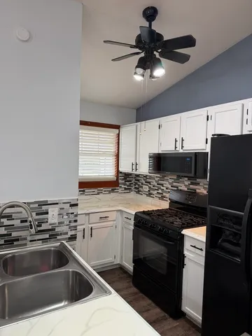 $1,950 | 3627 Linden Drive, Island Lake, IL 60042