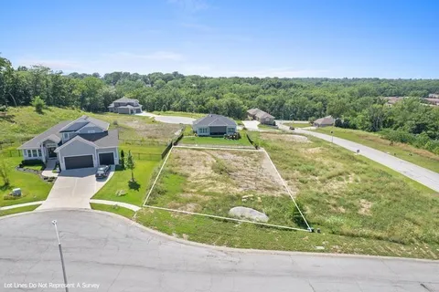 $136,900 | 12204 Grand Avenue, Kansas City, MO 64145