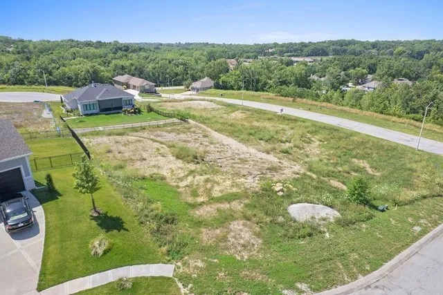 $136,900 | 12204 Grand Avenue, Kansas City, MO 64145