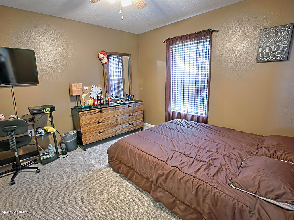 744 Giblin Avenue Southwest Palm Bay, FL 32908 - Photo 20 of 35 744giblin_MLS_22