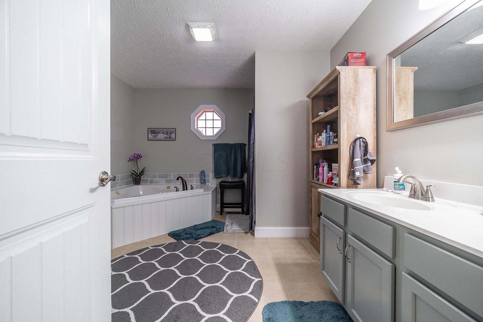 8170 Hudson Road Orient, OH 43146 - Photo 33 of 41 Gallery Image 33