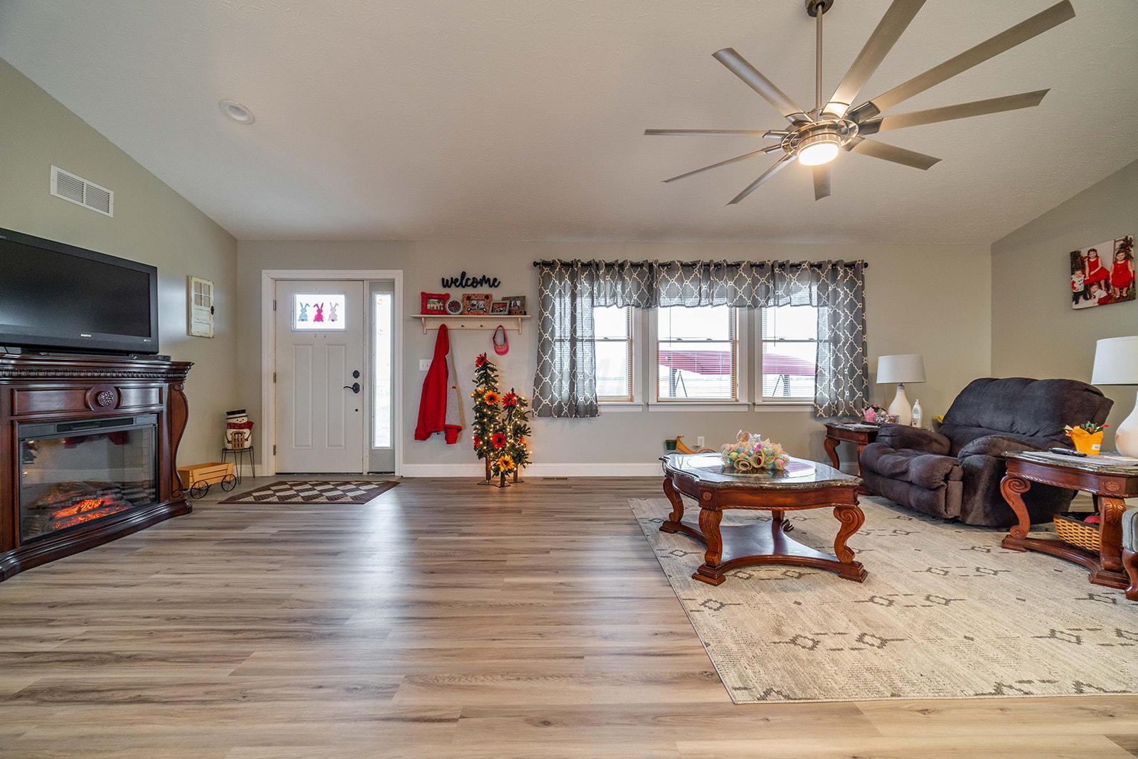 8170 Hudson Road Orient, OH 43146 - Photo 9 of 41 Gallery Image 9