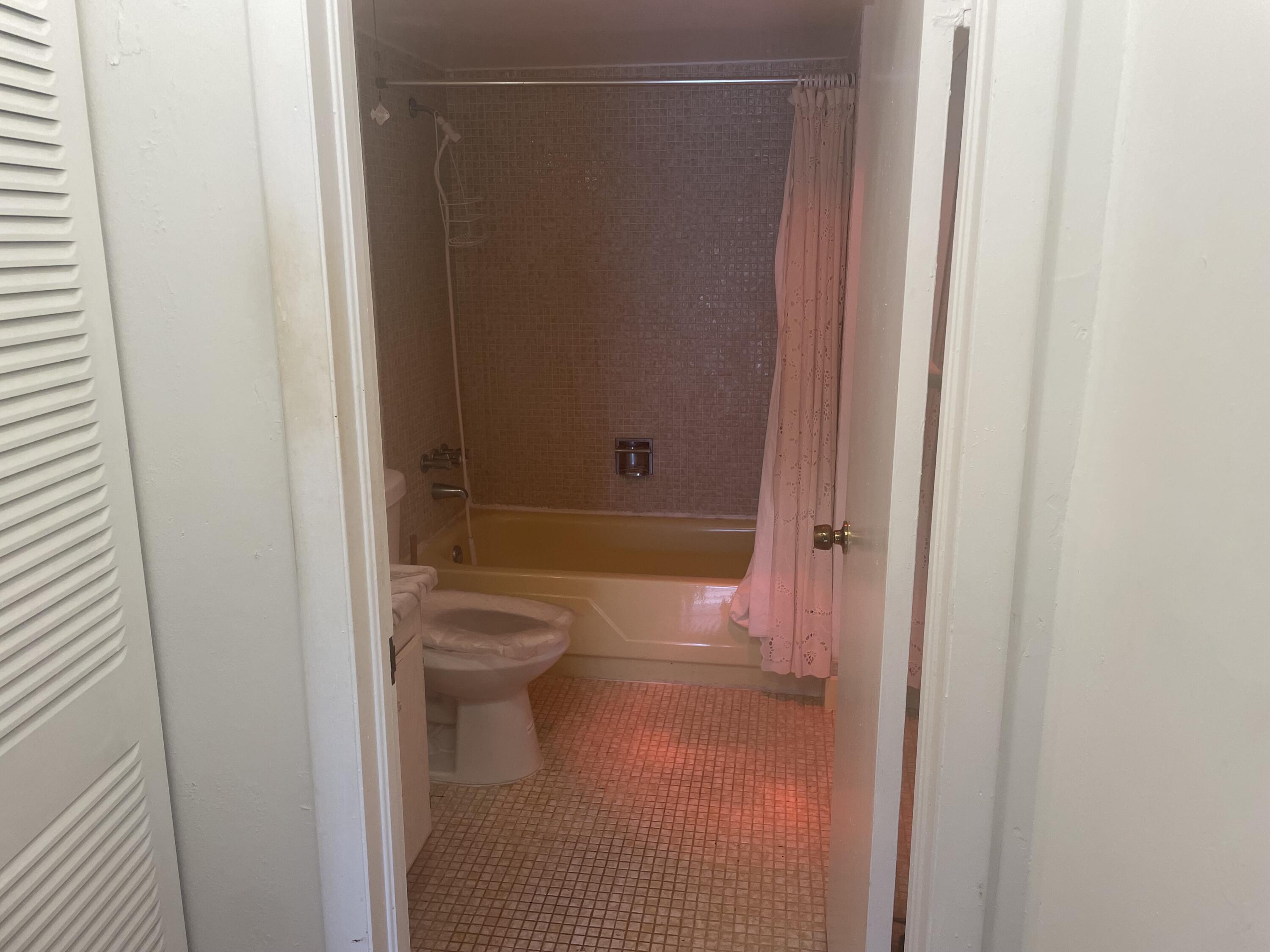 20 Golfs Edge, Unit E West Palm Beach, FL 33417 - Photo 6 of 7 IMG_6770