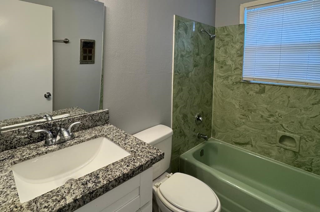 3270 Christopher Street Beaumont, TX 77708 - Photo 15 of 17