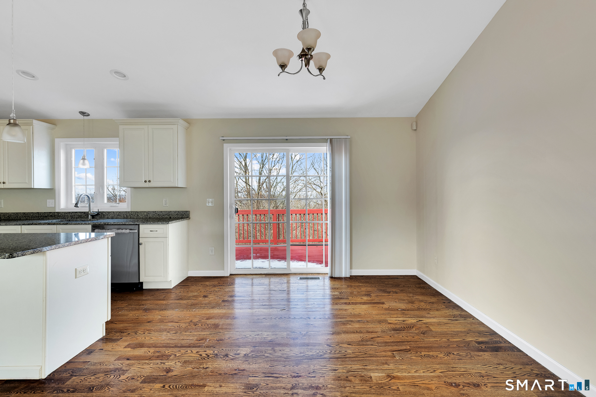 44 Shadybrook Lane Waterbury, CT 06706 - Photo 11 of 37