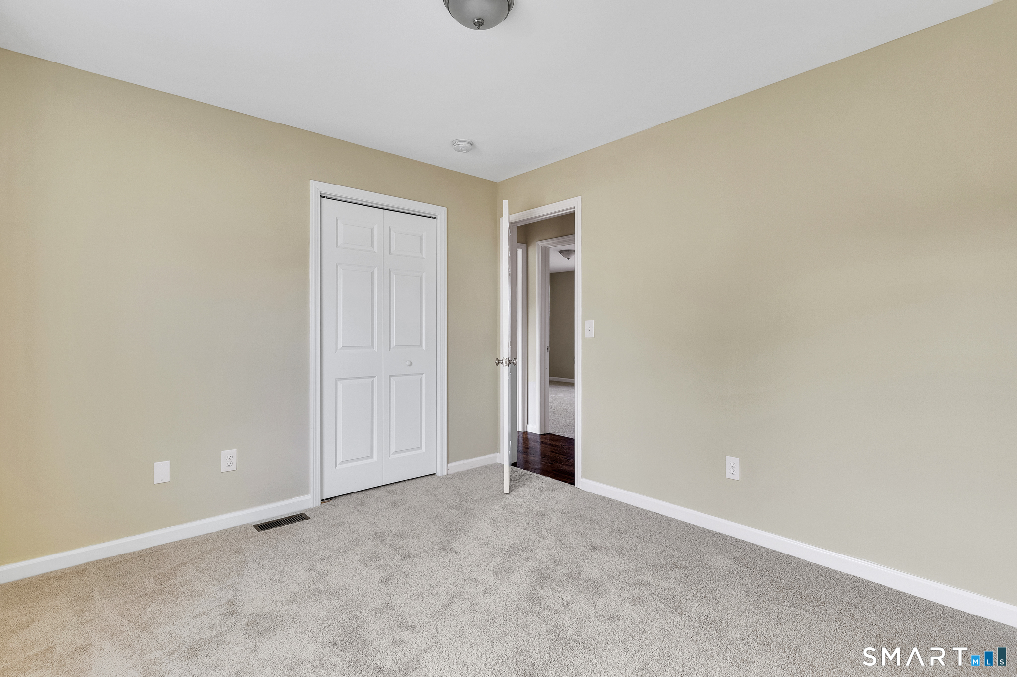 44 Shadybrook Lane Waterbury, CT 06706 - Photo 12 of 37