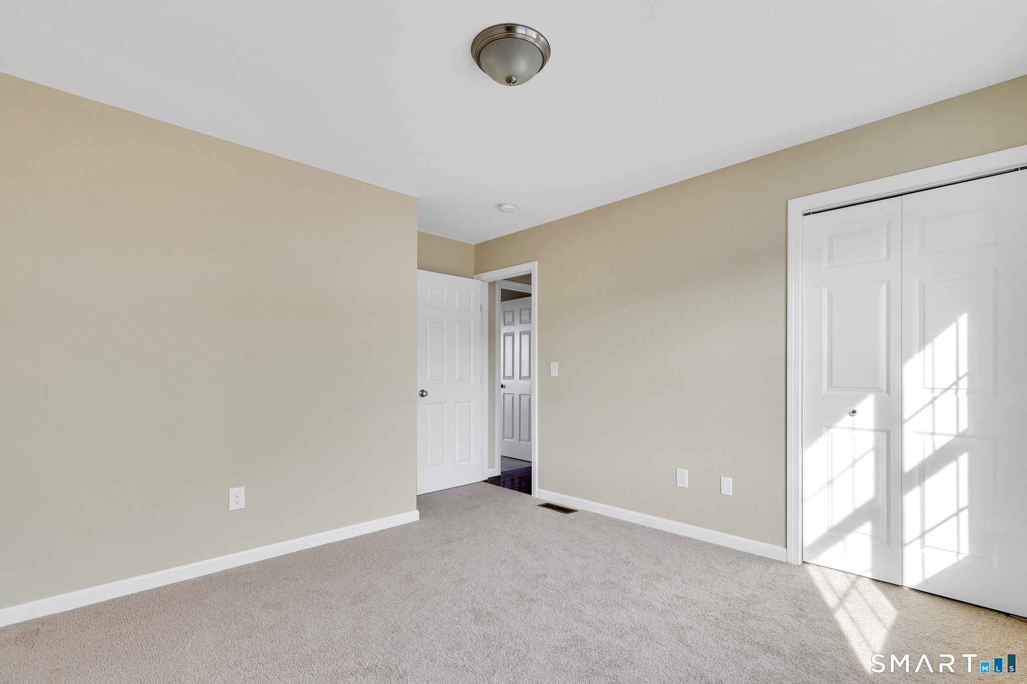 44 Shadybrook Lane Waterbury, CT 06706 - Photo 14 of 37