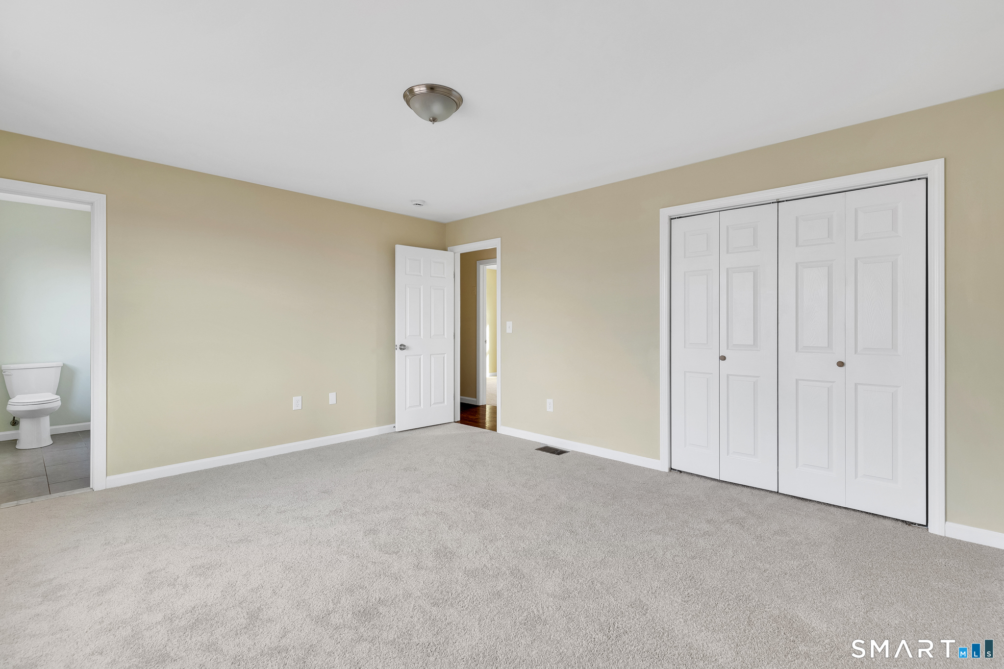 44 Shadybrook Lane Waterbury, CT 06706 - Photo 17 of 37