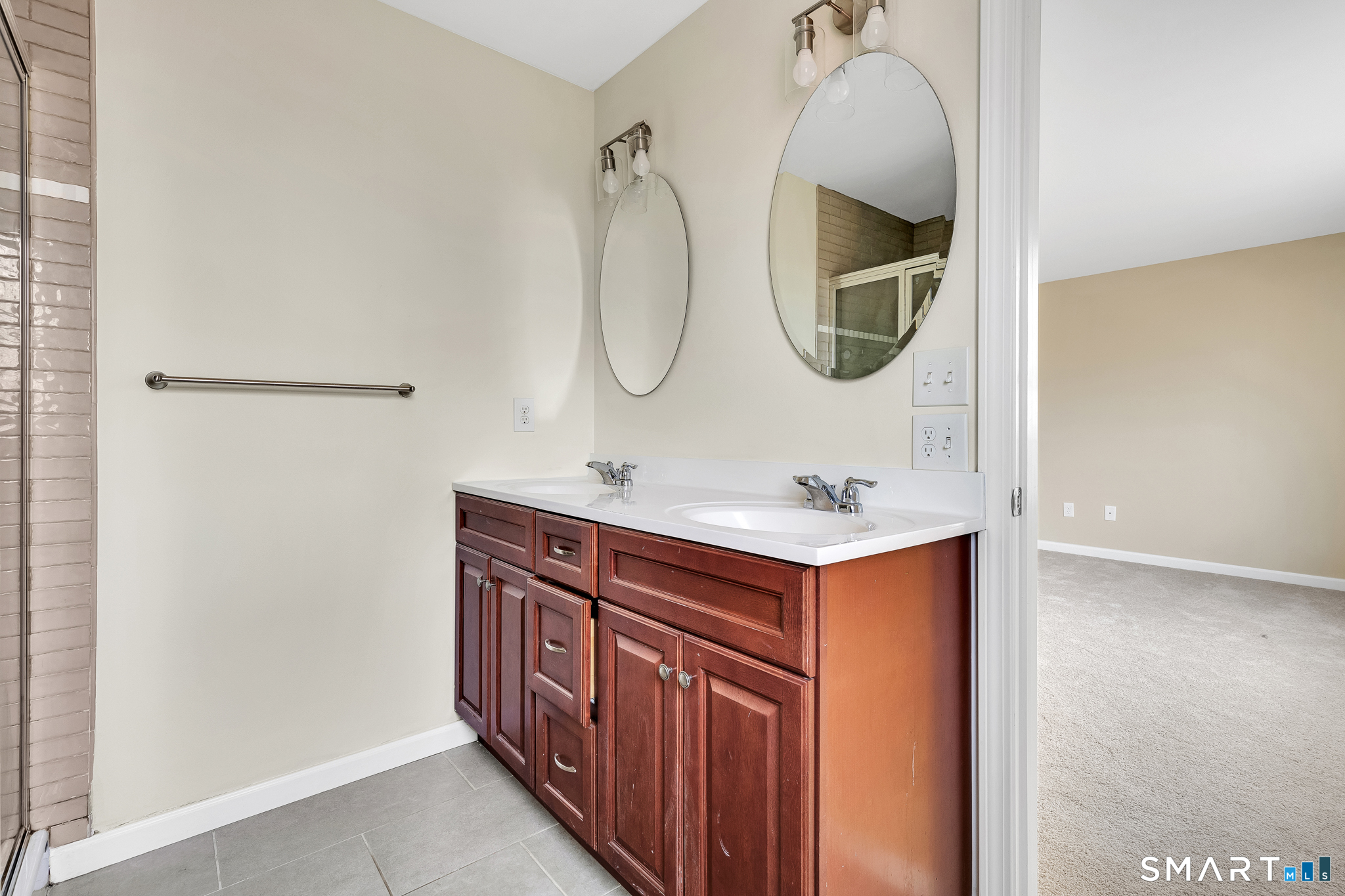 44 Shadybrook Lane Waterbury, CT 06706 - Photo 20 of 37