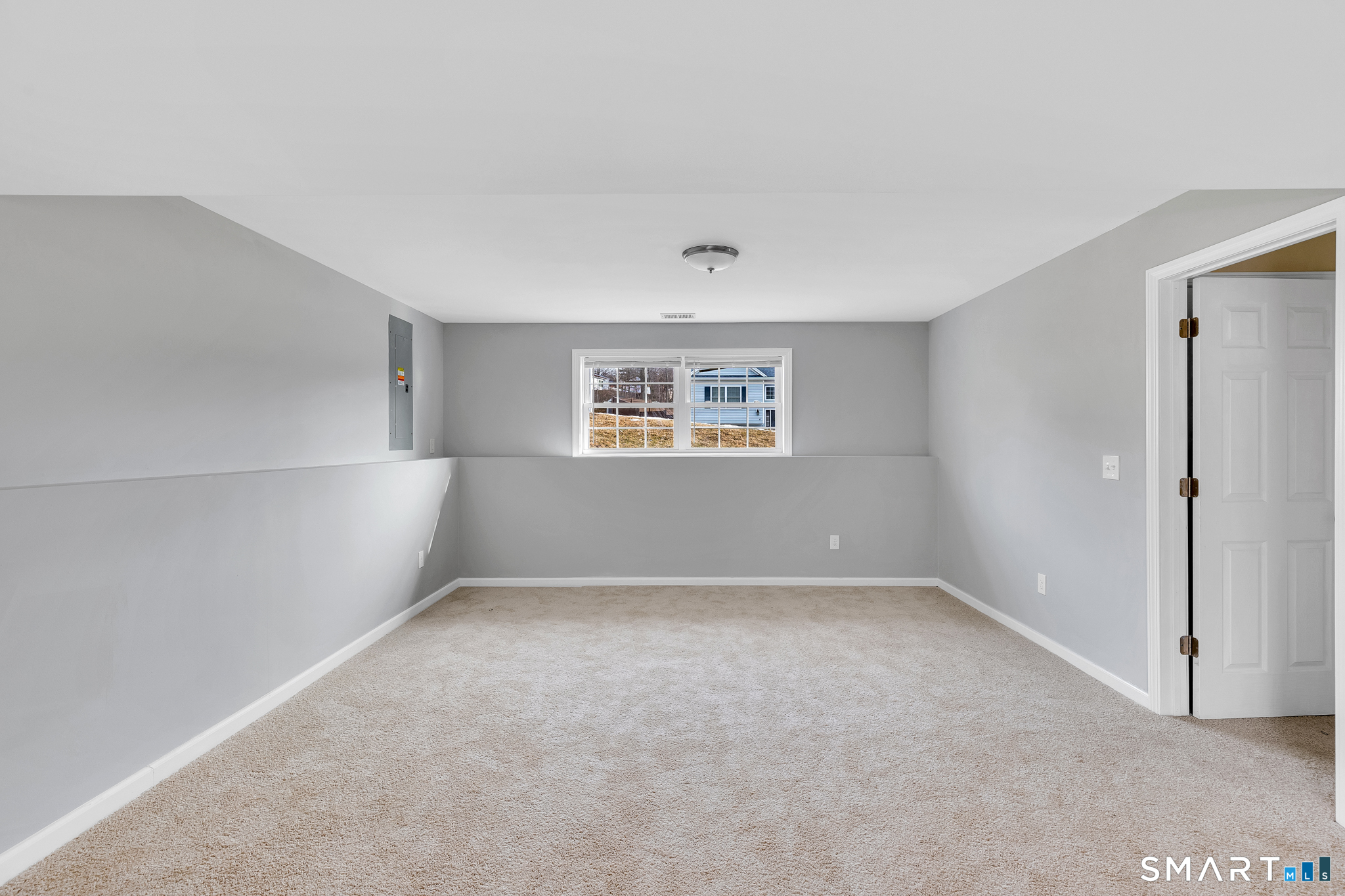 44 Shadybrook Lane Waterbury, CT 06706 - Photo 24 of 37