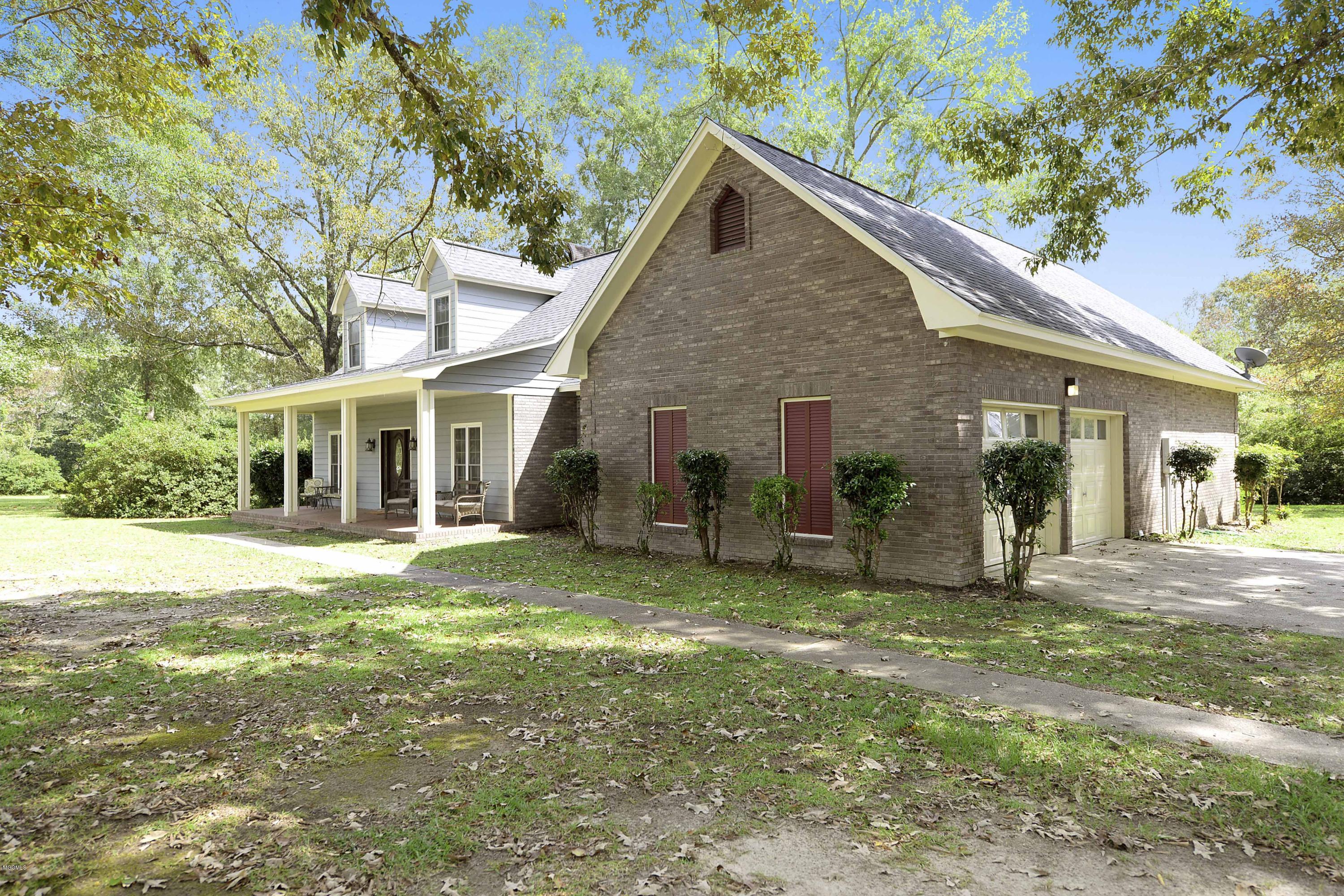 418 Wire Road East Perkinston, MS 39573 - Photo 2 of 28 002
