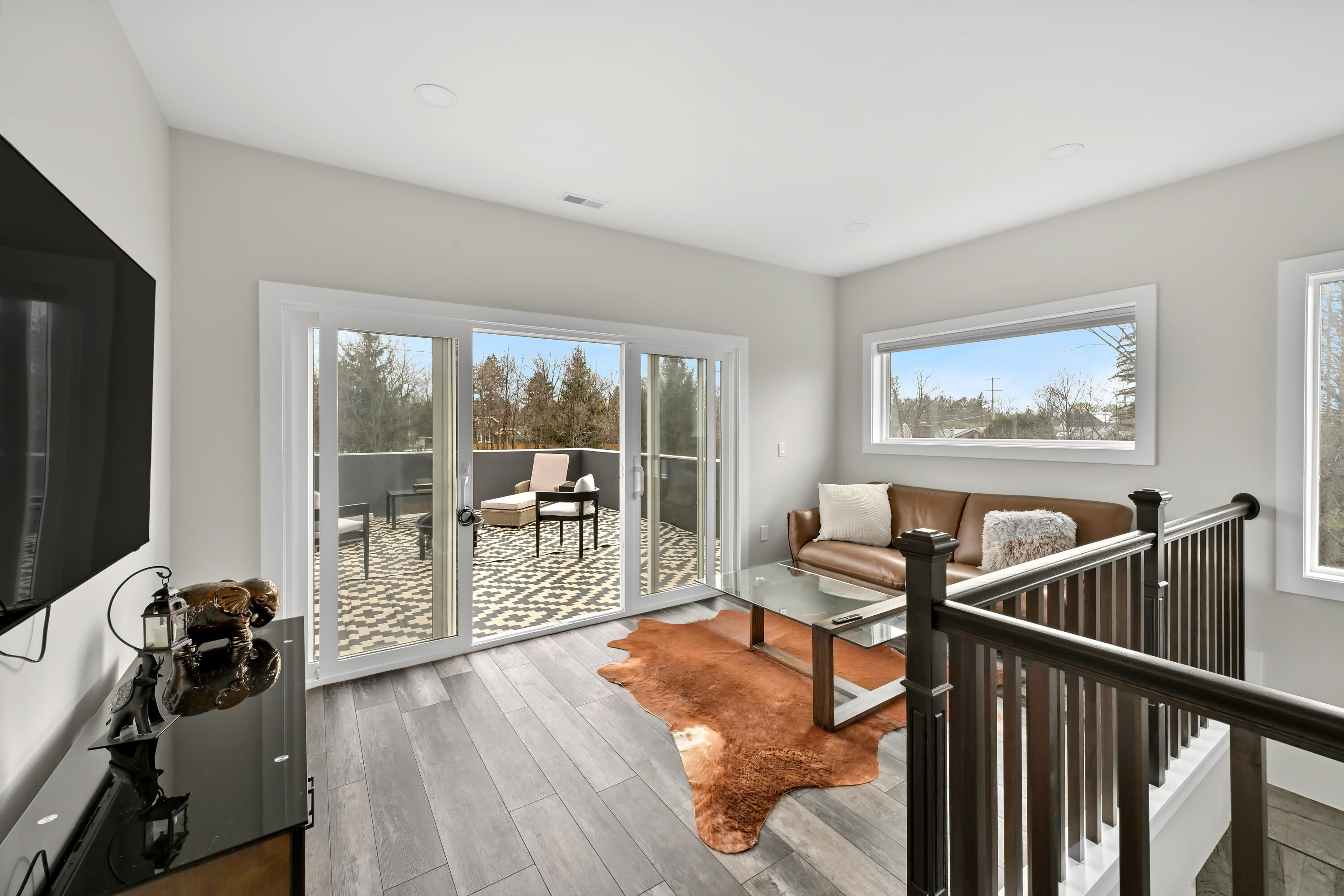8825 North Spruce Road River Hills, WI 53217 - Photo 31 of 50 DZ8823new-38