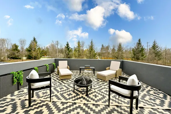 $1,999,999 | 8825 North Spruce Road, River Hills, WI 53217