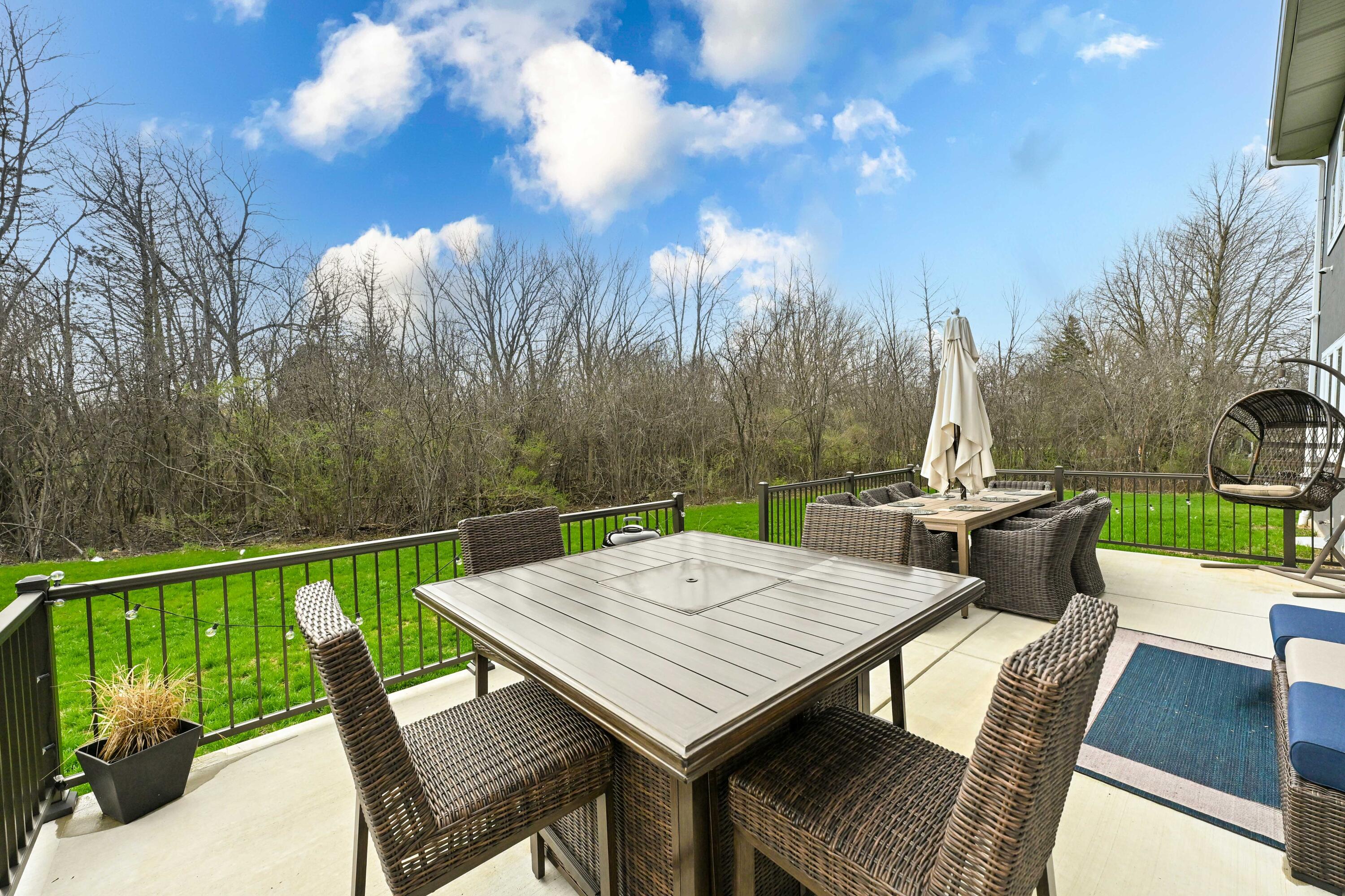 8825 North Spruce Road River Hills, WI 53217 - Photo 44 of 50 DZ8823new-52