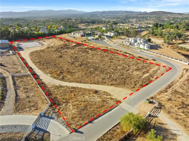 a view of a tennis ground with a outdoor