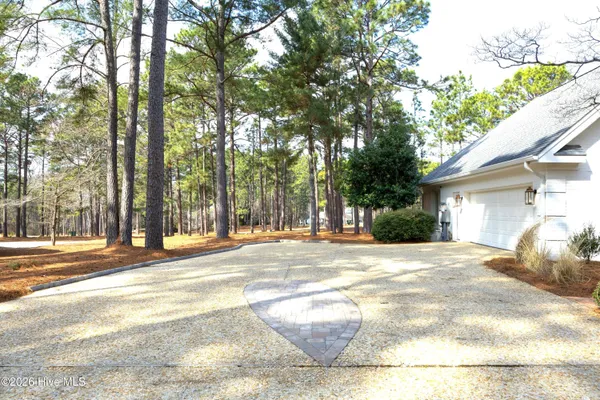 $2,595,000 | 360 Lake Dornoch Drive, Pinehurst, NC 28374