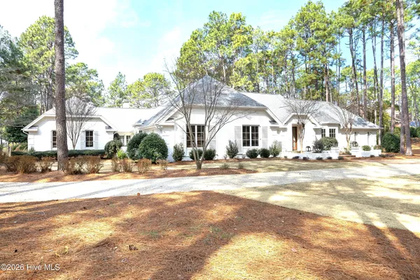 $2,595,000 | 360 Lake Dornoch Drive, Pinehurst, NC 28374
