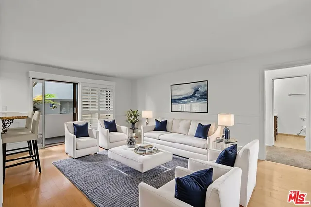 $623,000 | 5000 South Centinela Avenue, Unit 128, Los Angeles, CA 90066