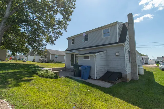 $2,800 | 38 Mohican Road, Old Saybrook, CT 06475