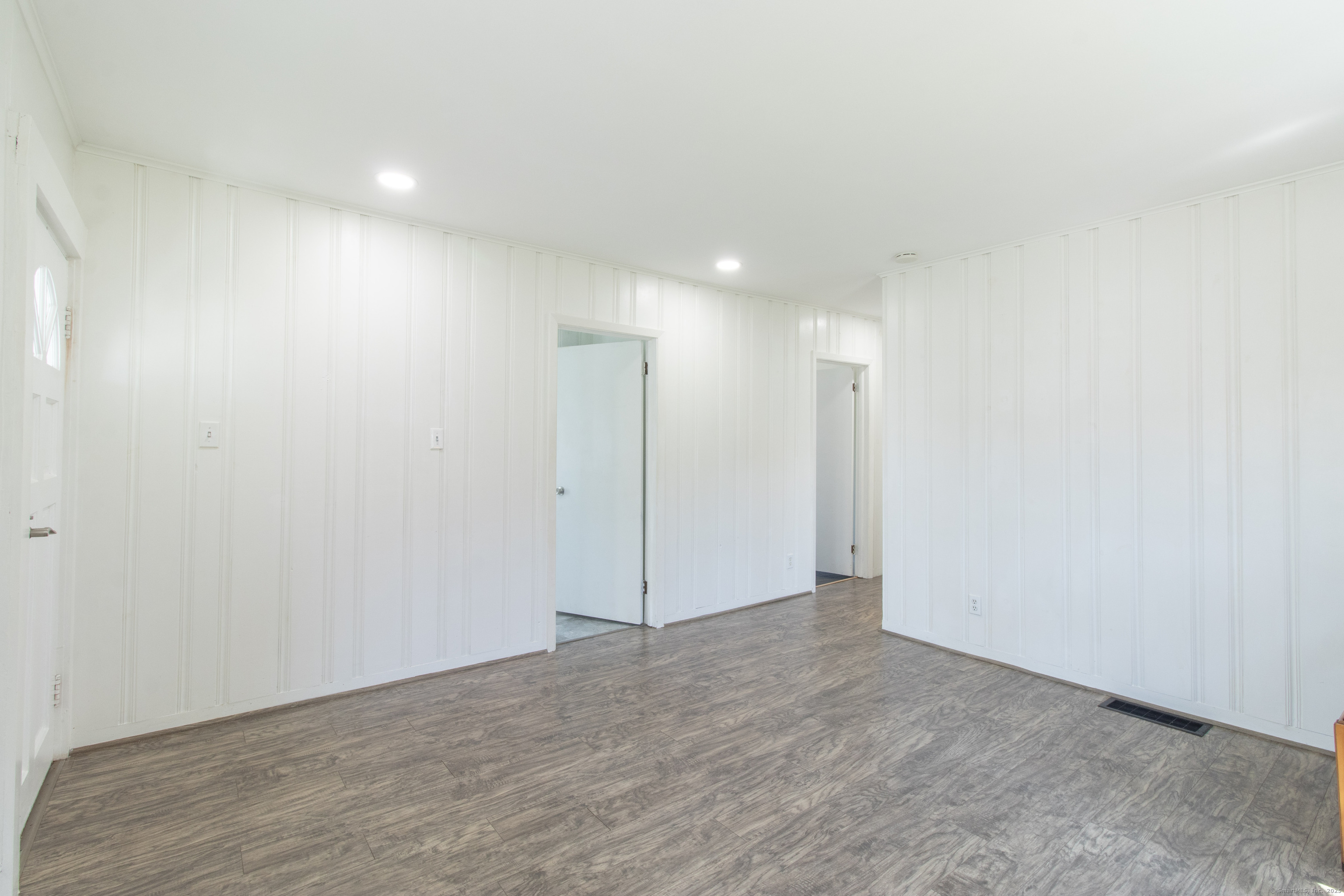 38 Mohican Road Old Saybrook, CT 06475 - Photo 3 of 34