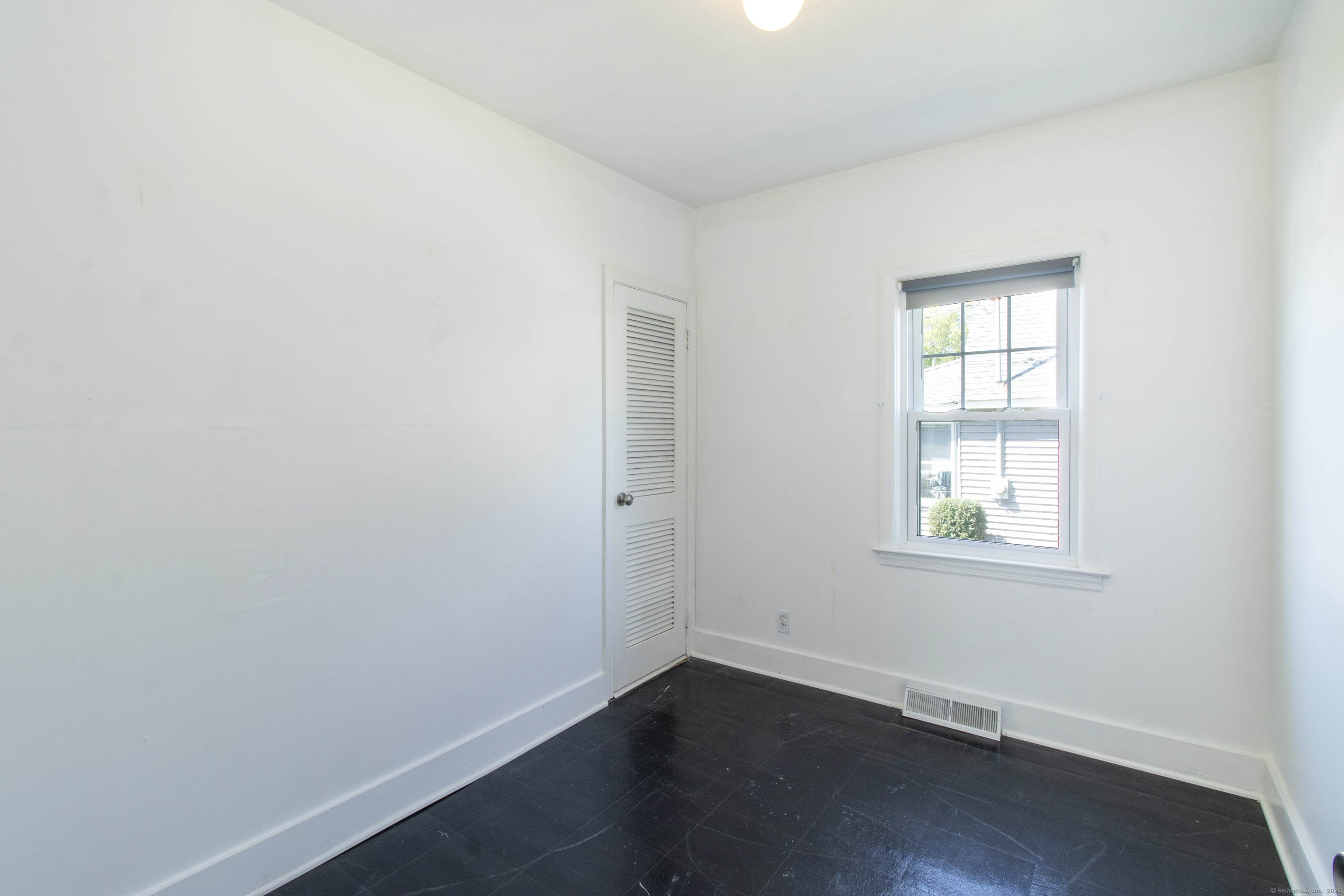 38 Mohican Road Old Saybrook, CT 06475 - Photo 7 of 34