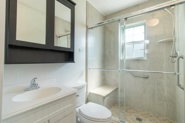 $2,800 | 38 Mohican Road, Old Saybrook, CT 06475