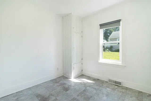 $2,800 | 38 Mohican Road, Old Saybrook, CT 06475