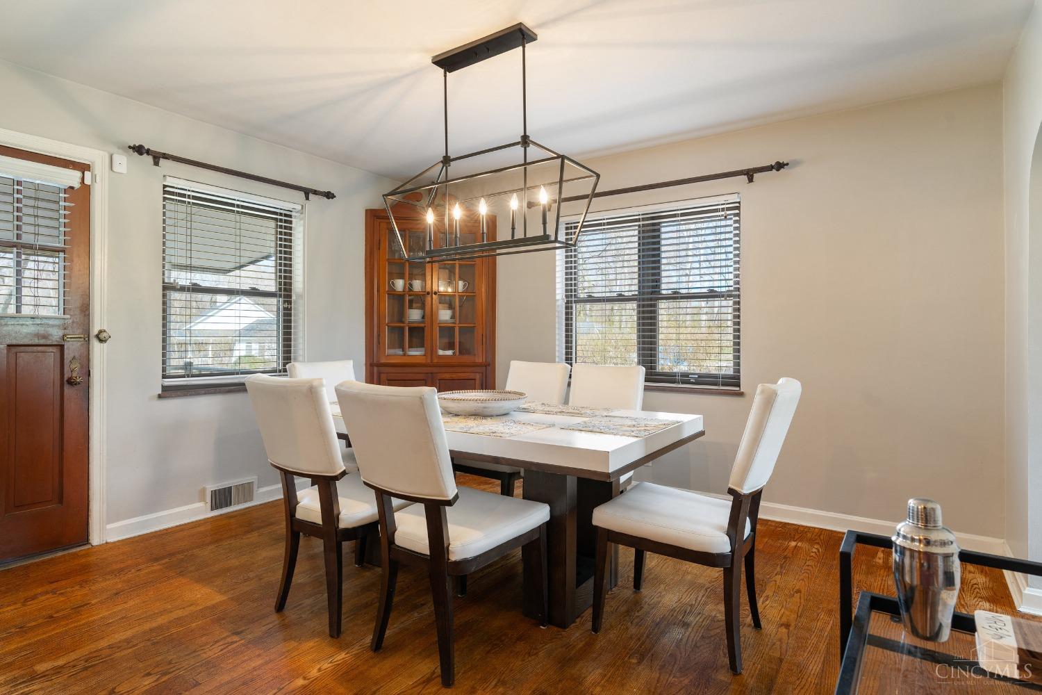 1247 Sutton Road Cincinnati, OH 45230 - Photo 12 of 43