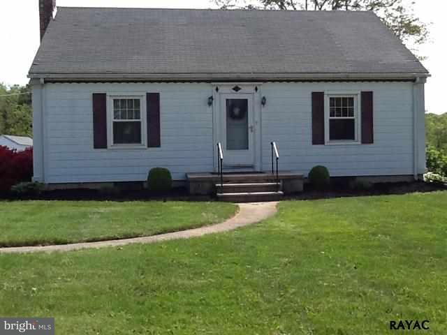 1943 North Hills Road York, PA 17406 - Photo 1 of 24 Gallery Image 1