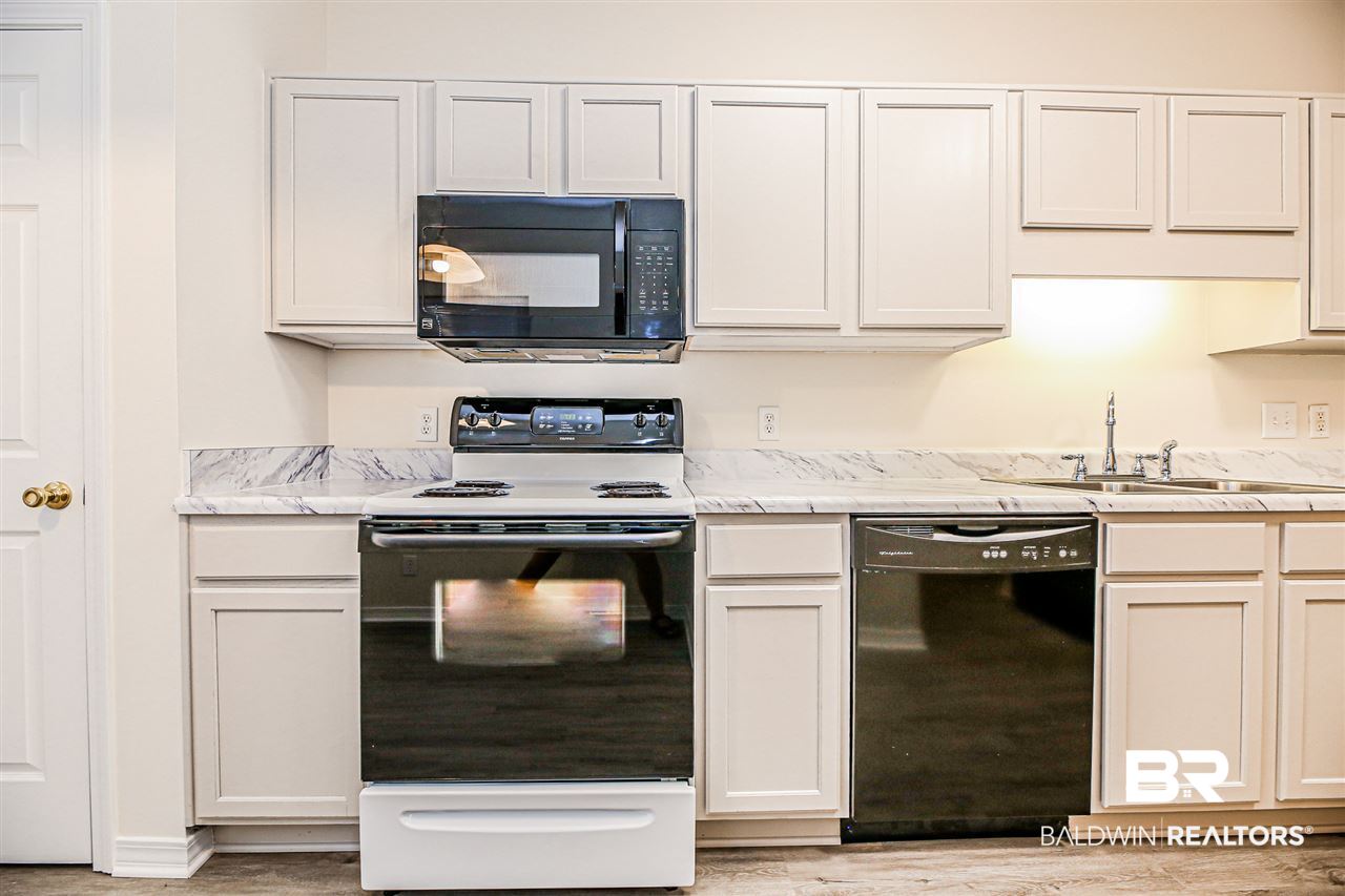 2651 South Juniper Street, Unit 100 Foley, AL 36535 - Photo 10 of 36
