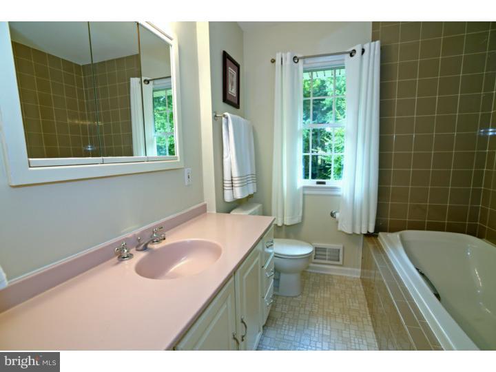 21 Exeter Road East Windsor, NJ 08520 - Photo 15 of 18 Bathroom