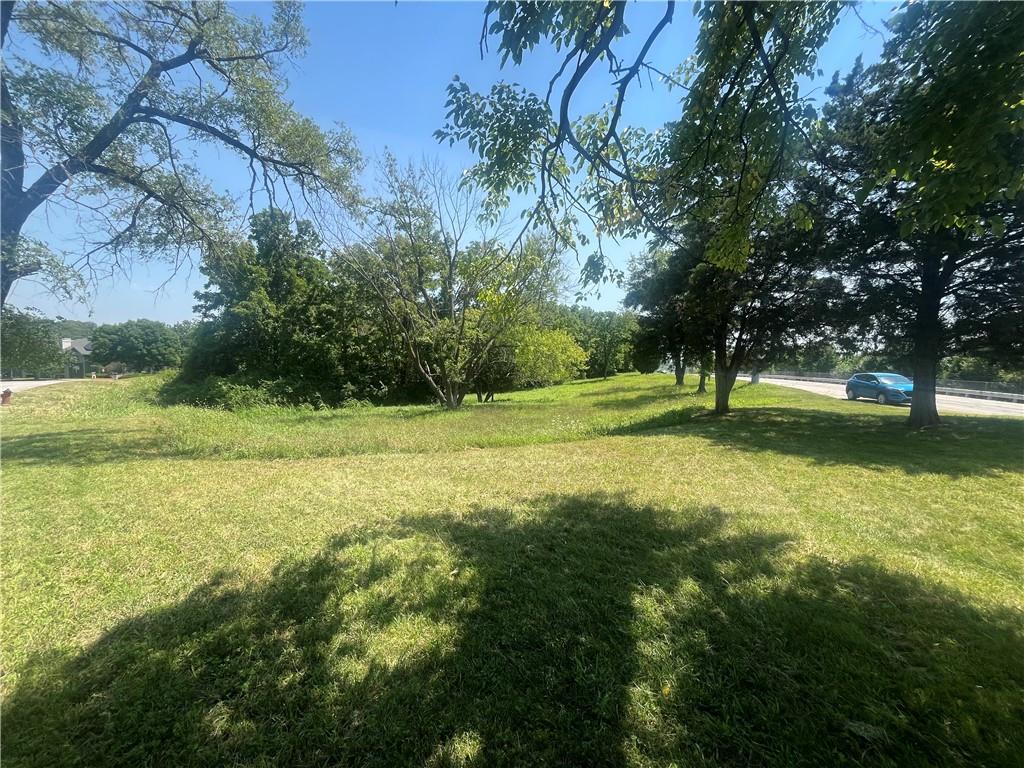 6217 Northwest Roanridge Road Kansas City, MO 64151 - Photo 15 of 17