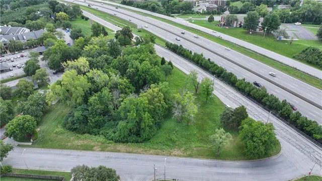 $150,000 | 6217 Northwest Roanridge Road, Kansas City, MO 64151