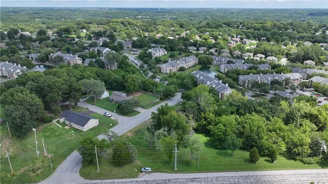 $150,000 | 6217 Northwest Roanridge Road, Kansas City, MO 64151