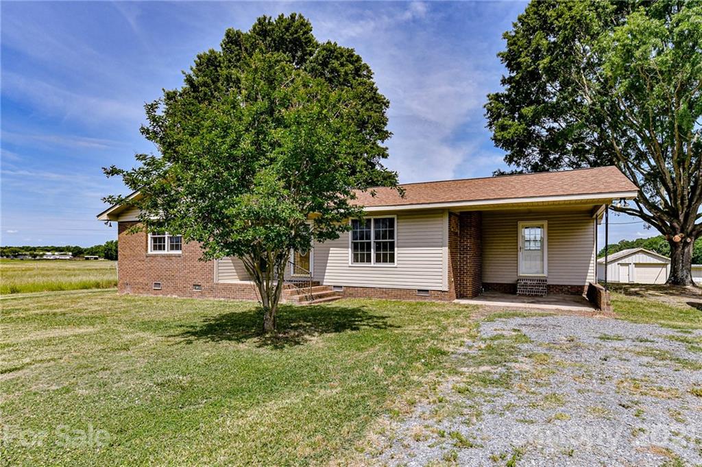 1422 Clarence Secrest Road Monroe, NC 28110 - Photo 3 of 34 Gallery Image 3
