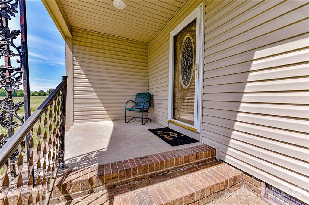 1422 Clarence Secrest Road Monroe, NC 28110 - Photo 5 of 34 Gallery Image 5