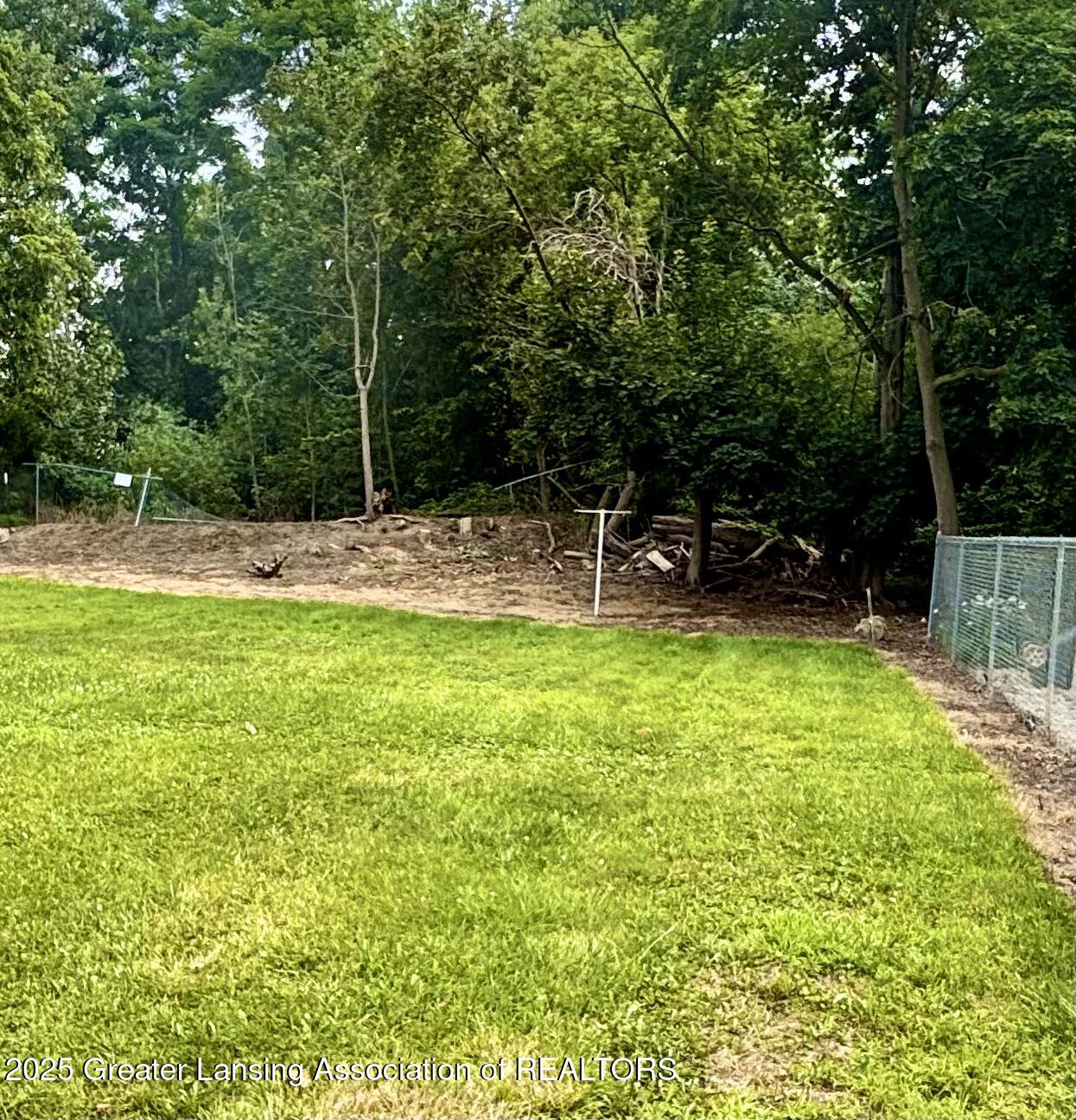 328 East Cavanaugh Road Lansing, MI 48910 - Photo 26 of 29 IMG_7713