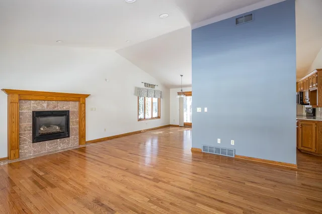 $464,900 | 527 Applewood Drive, Kimberly, WI 54136