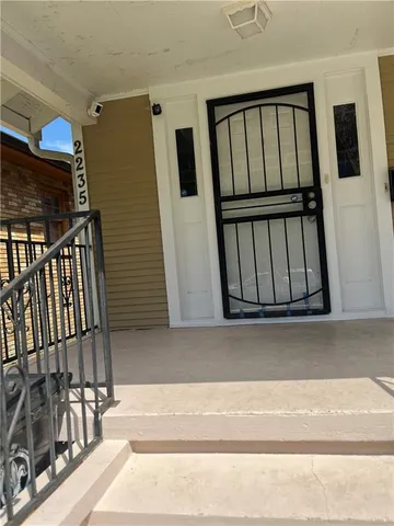 $1,300 | 2235 Mandeville Street, New Orleans, LA 70117