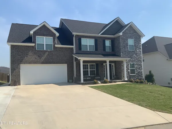 $575,000 | 8230 Equinox Lane, Powell, TN 37849