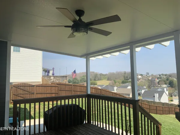 $575,000 | 8230 Equinox Lane, Powell, TN 37849