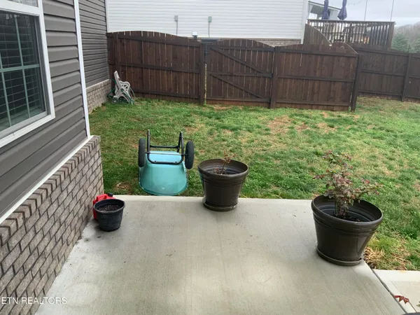 $575,000 | 8230 Equinox Lane, Powell, TN 37849