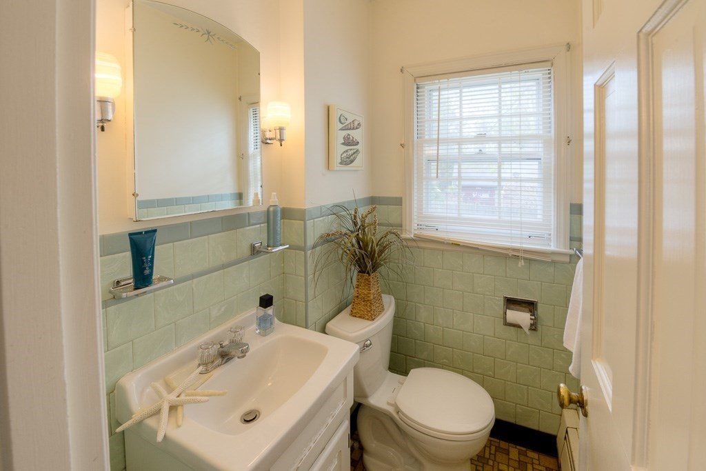 8 Crestwood Road Paxton, MA 01612 - Photo 27 of 41 Gallery Image 27