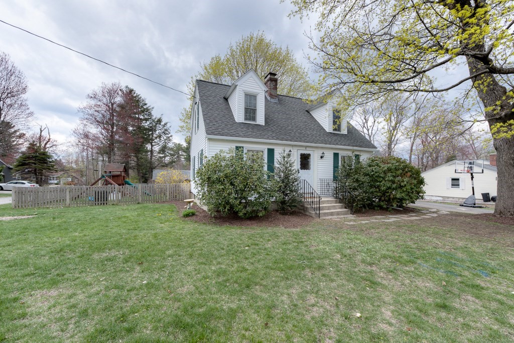 8 Crestwood Road Paxton, MA 01612 - Photo 5 of 41 Gallery Image 5