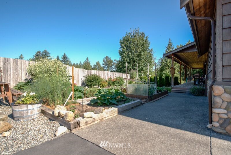 3688 East Smith Road Bellingham, WA 98226 - Photo 14 of 15